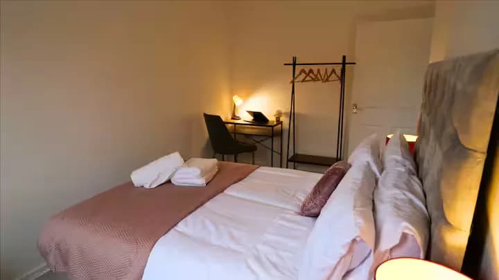 Bedroom and desk