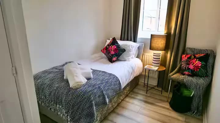 Single bedroom